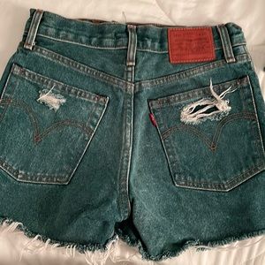 Levi’s denim shorts size 25